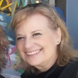 Meet your Posher, Julie